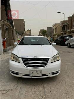 کرایسلەر 200